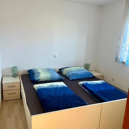 Apartment Mandarina Vrsi