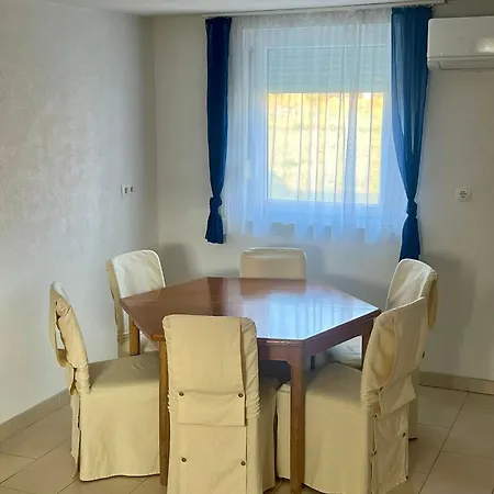 Mandarina Apartment Vrsi