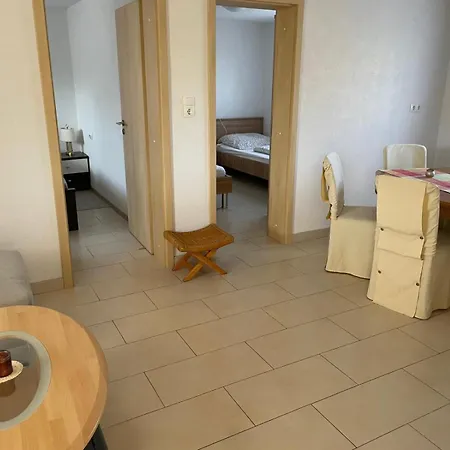 Mandarina Apartment *